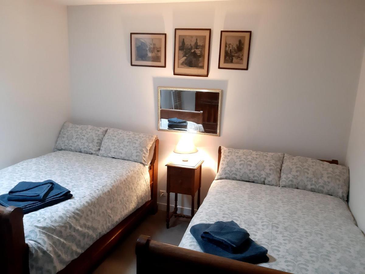 Wisteria Cottage Les Adjots Екстериор снимка